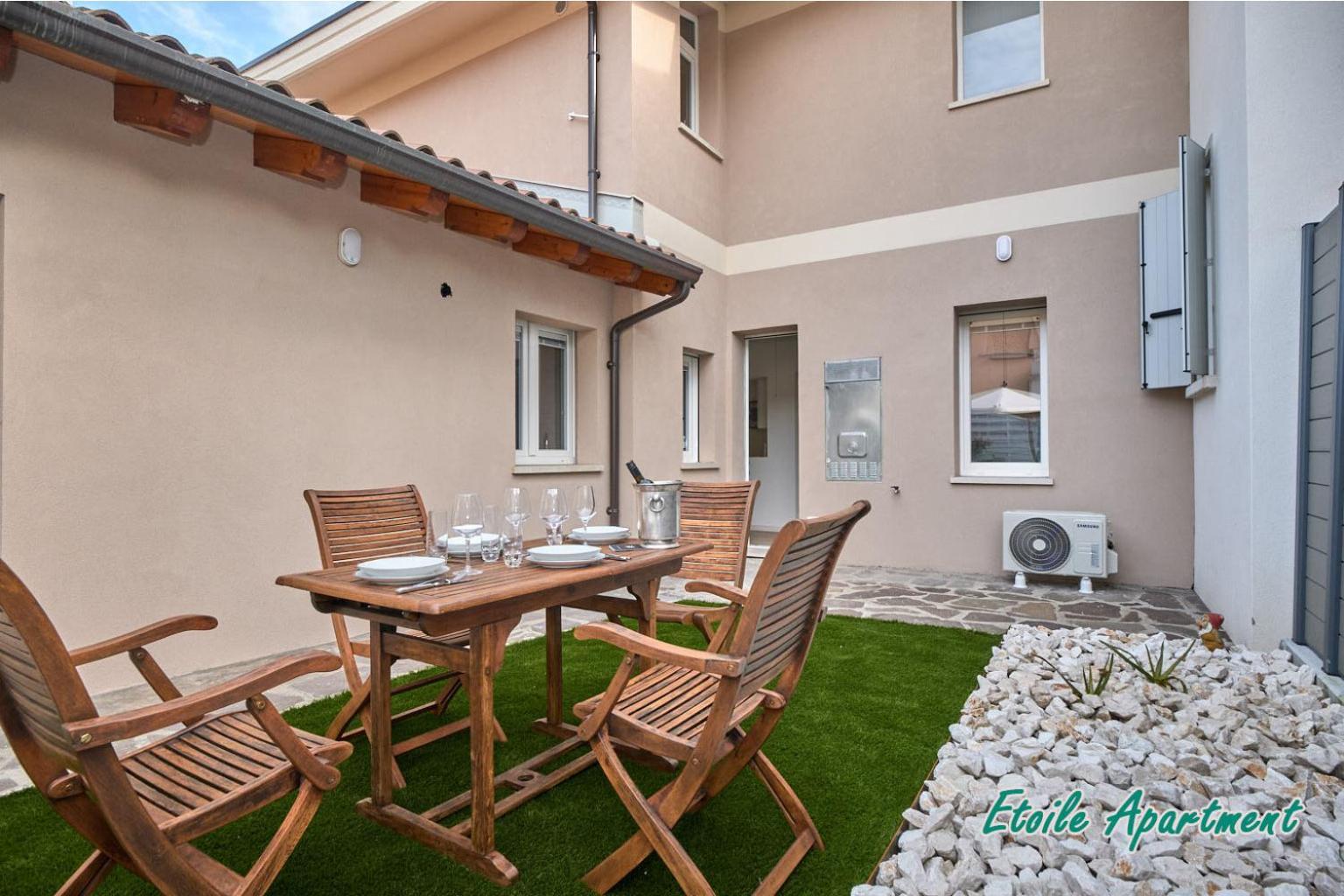 Casa Monique Apartments Desenzano del Garda Exterior foto